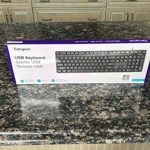 TARGUS USB KEYBOARD NWT